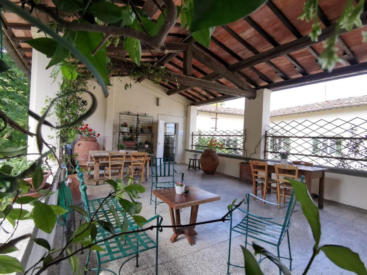 Agriturismo La Fattoria Di Capezzana Карминяно Екстериор снимка